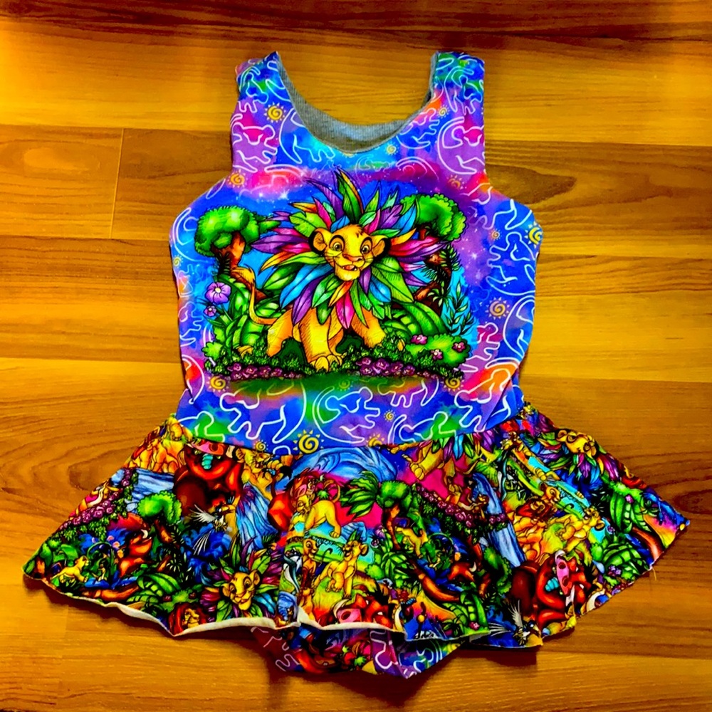 Euc size 6 dbf skirted Leo custom.